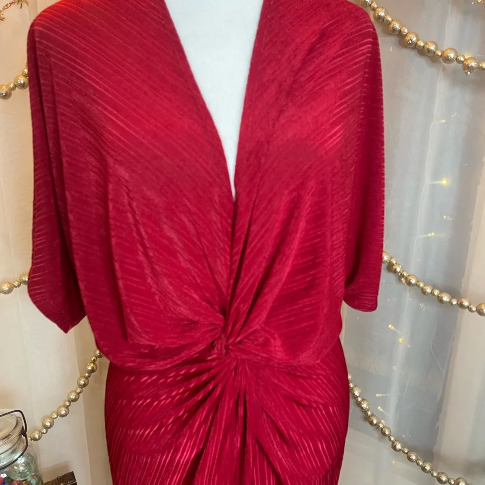 Vibrant Red Rib Textured Dress - Picture 3 of 6